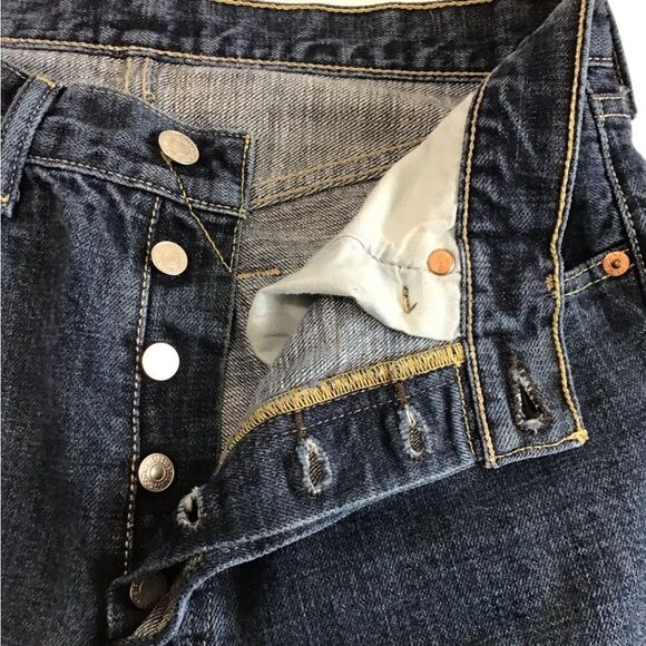 Levi’s 501 Button Fly Jeans Dark Wash Size 32 X 30 Unisex - Picture 6 of 11